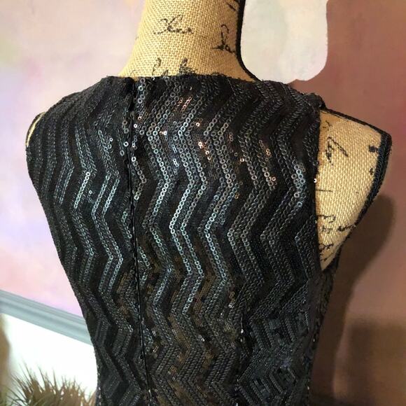 Banana Republic sequin cocktail dress, size 2 - Picture 5 of 7